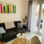 Apartment Green