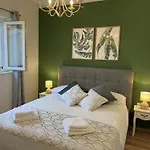 Apartment Green